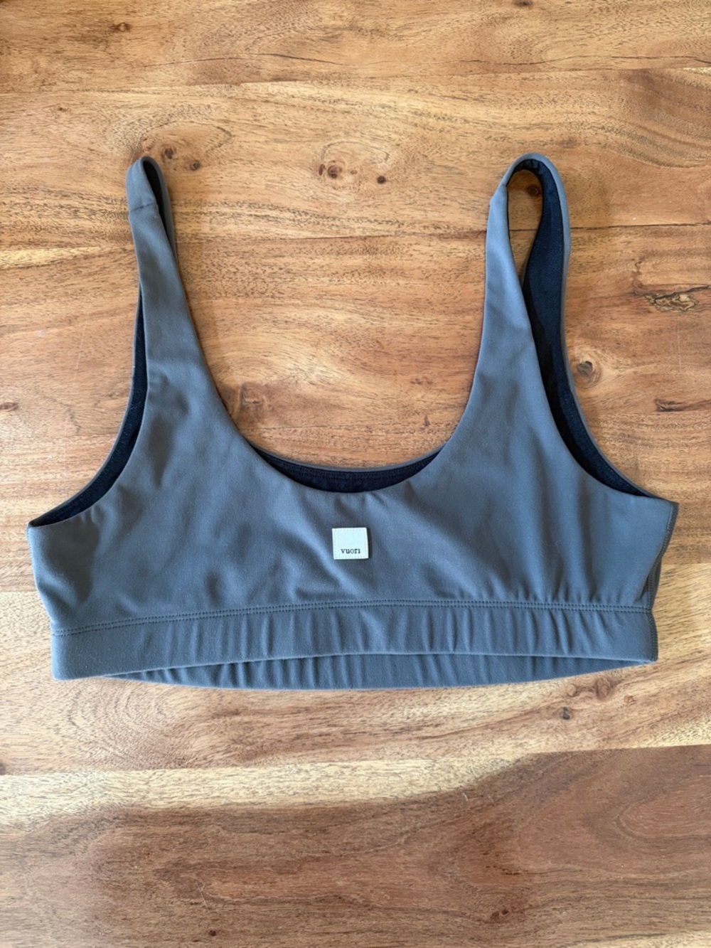 VUORI Daily Bra Women’s Yoga Gym Sports Bra Support in Oregano MEDIUM (No Pads) - Picture 4 of 5